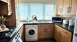 Baltic Townhouse, 4 Bed, Parking - Pass the Keys - Image 4