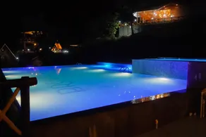 Brownstone Resort - Image 3