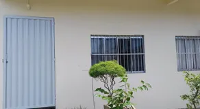 Suíte bem localizada, perto da praia, ar-condicionado e garagem - Image 4