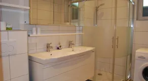 Premium-Gartenwohnung, 4 Schlafzimmer & Pool in Wörthersee Nähe - Image 2