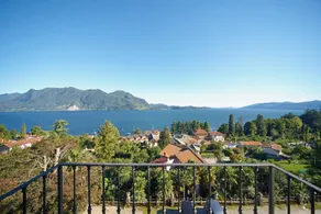 Azalea apartment with terrace and lake view - Image 2
