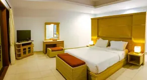 Glisten Up Villa Beach Side Sanur! - Image 2