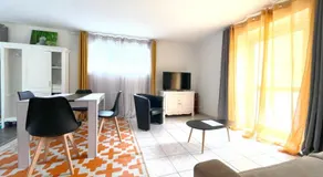 Appartement dans un parc arboré privé - Image 2