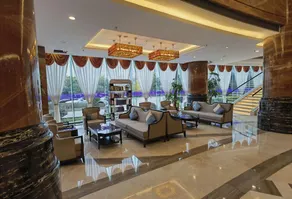 Zhaotong Purple Light Hotel - Image 2