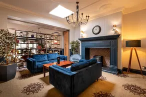 Carlton Manor Hotel - Image 3
