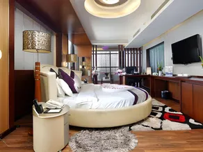 Hotel The Cox Today - Image 2