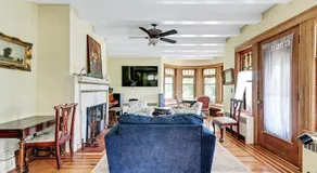 Mountain View Victorian with Convenient Location and Lots of Space tp Play farmhouse - Image 4