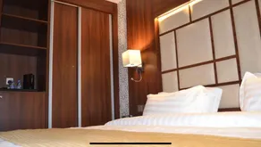 Vivid Plaza Hotel - Image 3