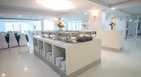 Convenient Grand Plus Hotel Suvarnabhumi - Image 3
