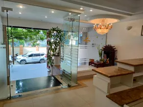 White Palace 2 - Image 4