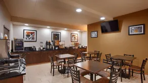 Days Inn by Wyndham Indiana Benjamin Franklin Highway - Image 3