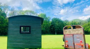 The Little Green Shepherds Hut - Image 5