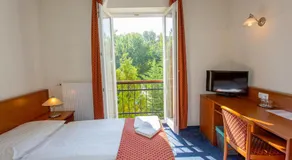 Főnix Hotel - Image 2