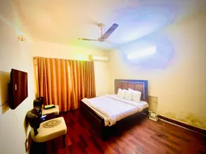 Paradise Inn - Image 4