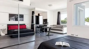 Leonida's Home - Shared Pool, Jacuzzi and beach 150mt - Image 2
