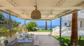 Infinity Villa with Pool, BBQ and Ping-Pong Table, 2km from the beach - Image 4