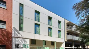 Hostelfly Fira Barcelona - Image 5