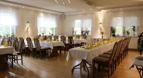 Hotel und Restaurant Karpfenschänke - Image 2