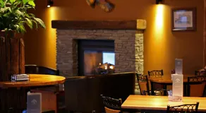 Stumpers Hotel - Image 4