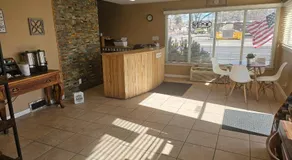 Home Away Inn Hotel Laramie - Image 2