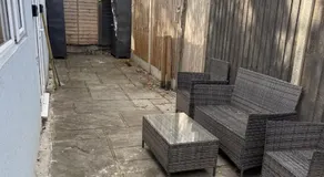 Studio T - Image 5