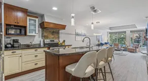 Spacious 2BR Oasis with Pool and Gym Close to Banff - Image 4