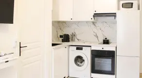 Modern apartment at the gates of Paris - Image 4