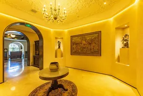 The Castle Hotel - Image 4