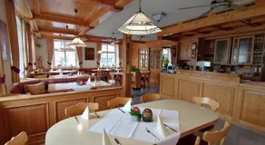 Hotel & Restaurant Zum Schwanen - Image 4