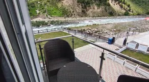 Kunhar Hotel RiverSide Block - Image 3