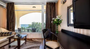 ELPIDA Hotel - All Inclusive & Beach Front - Image 2
