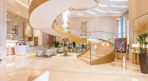 Ultra Luxury Palm Tower with Shared Hotel Facilities - Image 4
