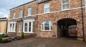 Apartment 5 Blue Bridge Court - Image 3