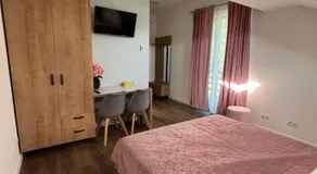 Casa cu Flori Maramures - Image 2