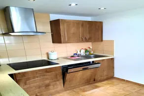 Spacious holiday home in Piechowice with garden - Image 4