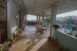 Hotel Country Heights - Image 2