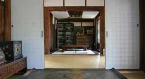 Jinrae Lee's Traditional House - Image 3