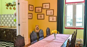 Vintage Balcony Guesthouse & Suites - Image 5