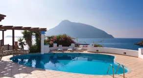 Villa de luxe au bord de l'eau avec piscine privée à Kalymnos, Grèce - Image 2