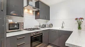 Winchester Apartments - Image 4
