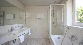 Hotel Leopold - Image 2