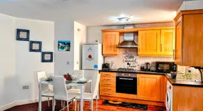 2Bedroom Gem at Golborne, Warrington with Free Parking - Contractor Friendly - Image 3