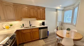 Beautiful tranquil centrally located condo - Image 5