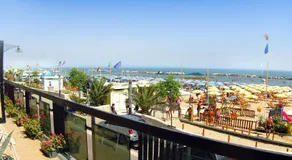 Hotel Continental - Image 2