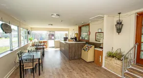 Coach House Inn - Image 3