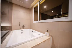2 Heaven Hotel Songdo - Image 4