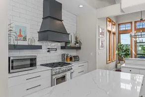 Luxurious Lake Park House: Sleeps 25, Pool, Hot-Tub, Firepit and Game Room! - Image 3