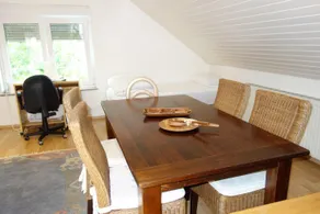 Tolstov-Hotels Generous 3 Room Apartment - Image 3