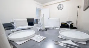 Cosy 2 BR Apt, DLR, London City Airport & ExCeL - Image 4