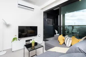 StayCentral Docklands Delight - Image 1